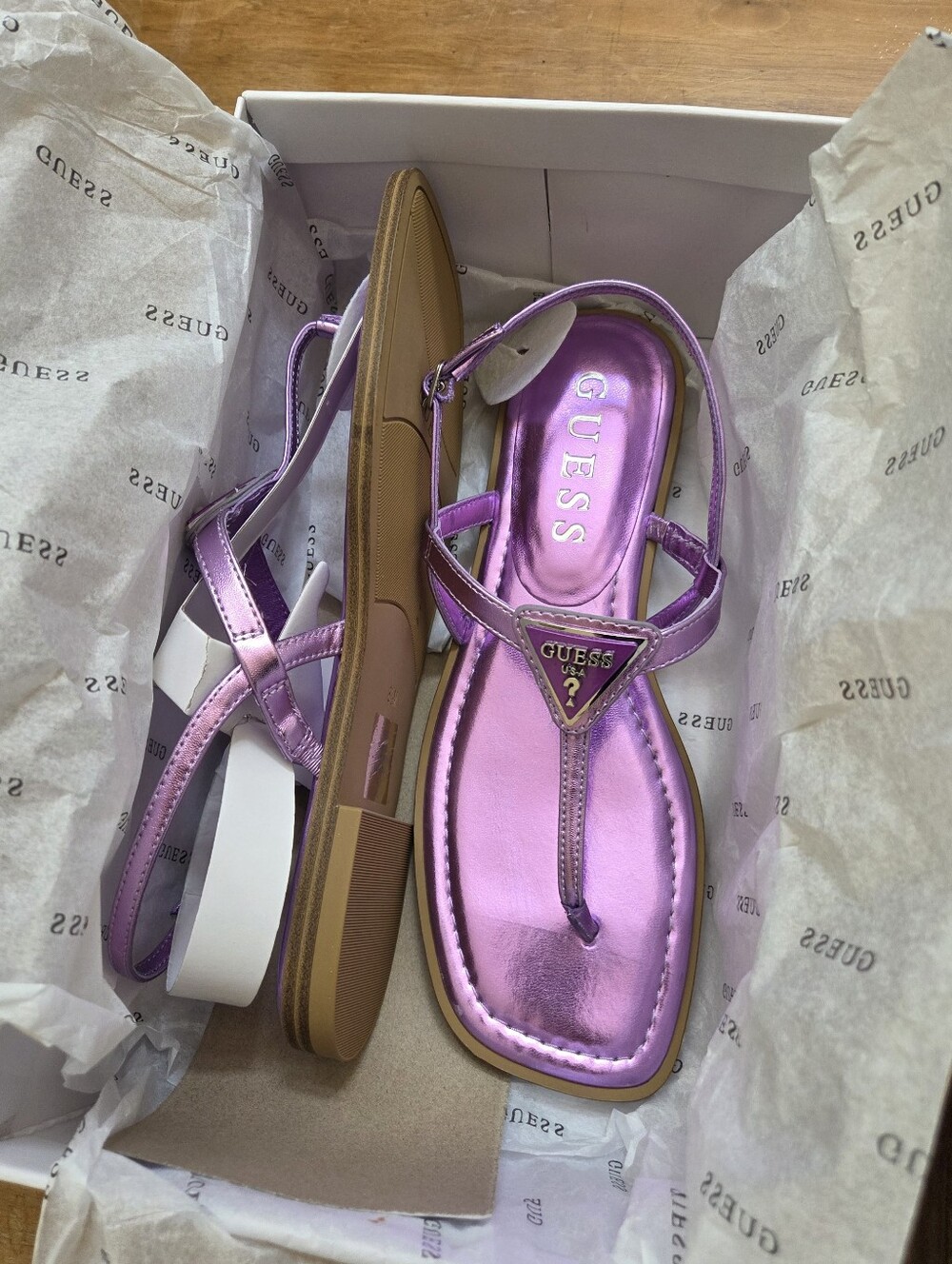 NIB GUESS Rainey Purple T-Strap Flat Sandals